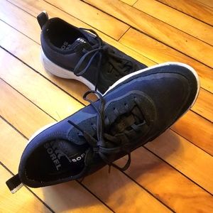Sorel platform sneakers!